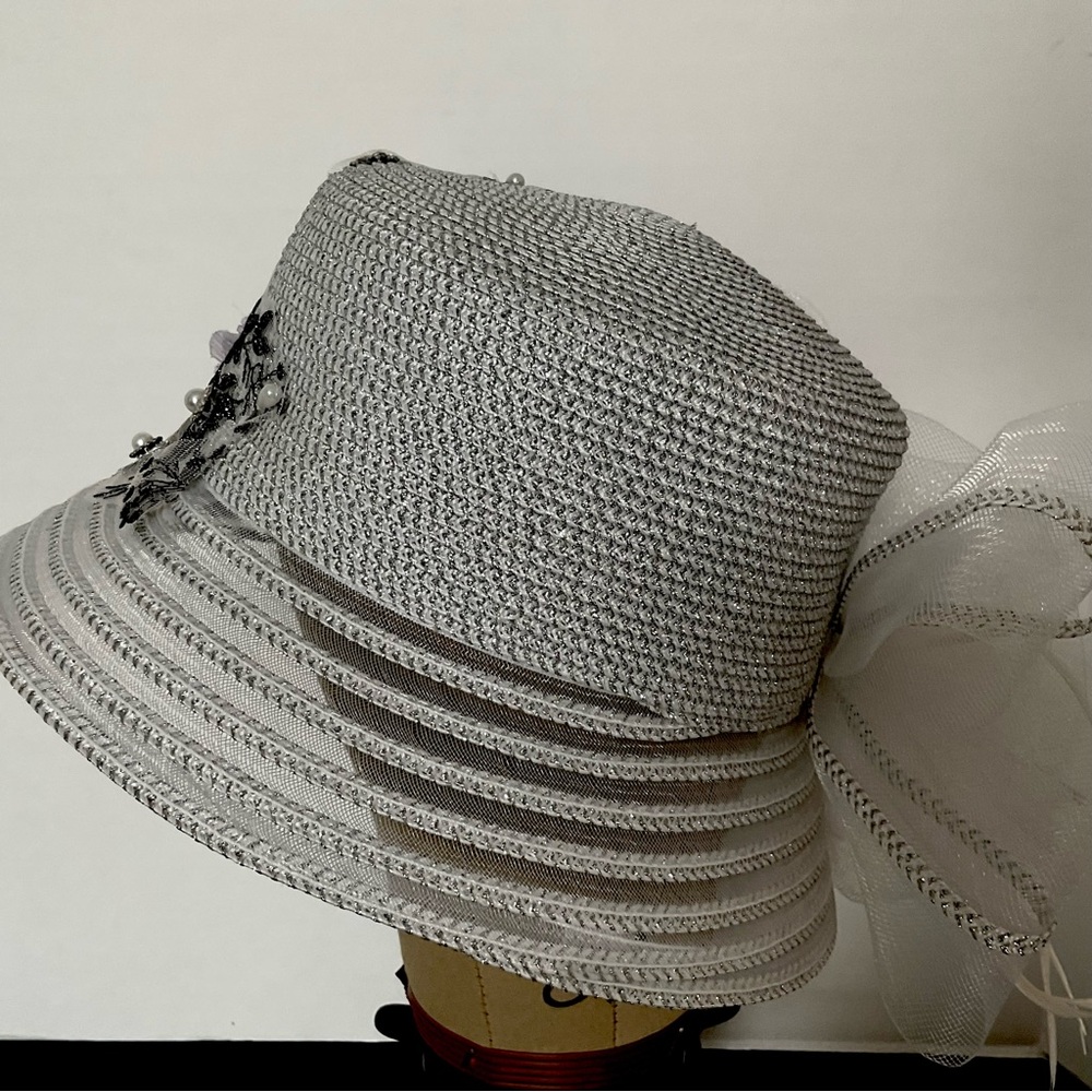 August Hat Company Silver Metallic Women's Bucket Hat w/ Appliqué Detailing - Picture 4 of 16